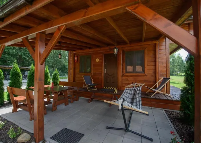Caloroczny Domek Sosenka 1-5 Z 2 Sypialniami, Aneksem, Lazienka I Salon