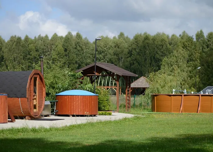 Caloroczny Domek Sosenka 1-5 Z 2 Sypialniami, Aneksem, Lazienka I Salon